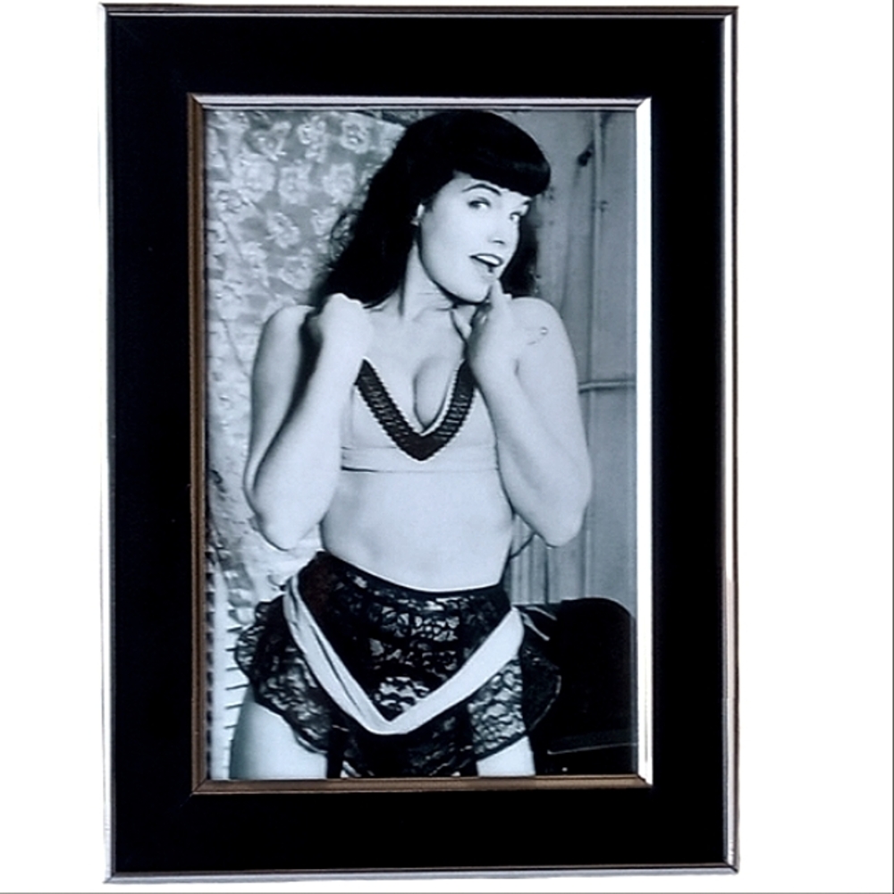 Beauty Bettie Page Pin up Rockabilly Punk Vintage metal rock framed art retro